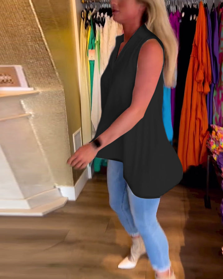 Jodie - Sleeveless Top with Ruffles and Lapels